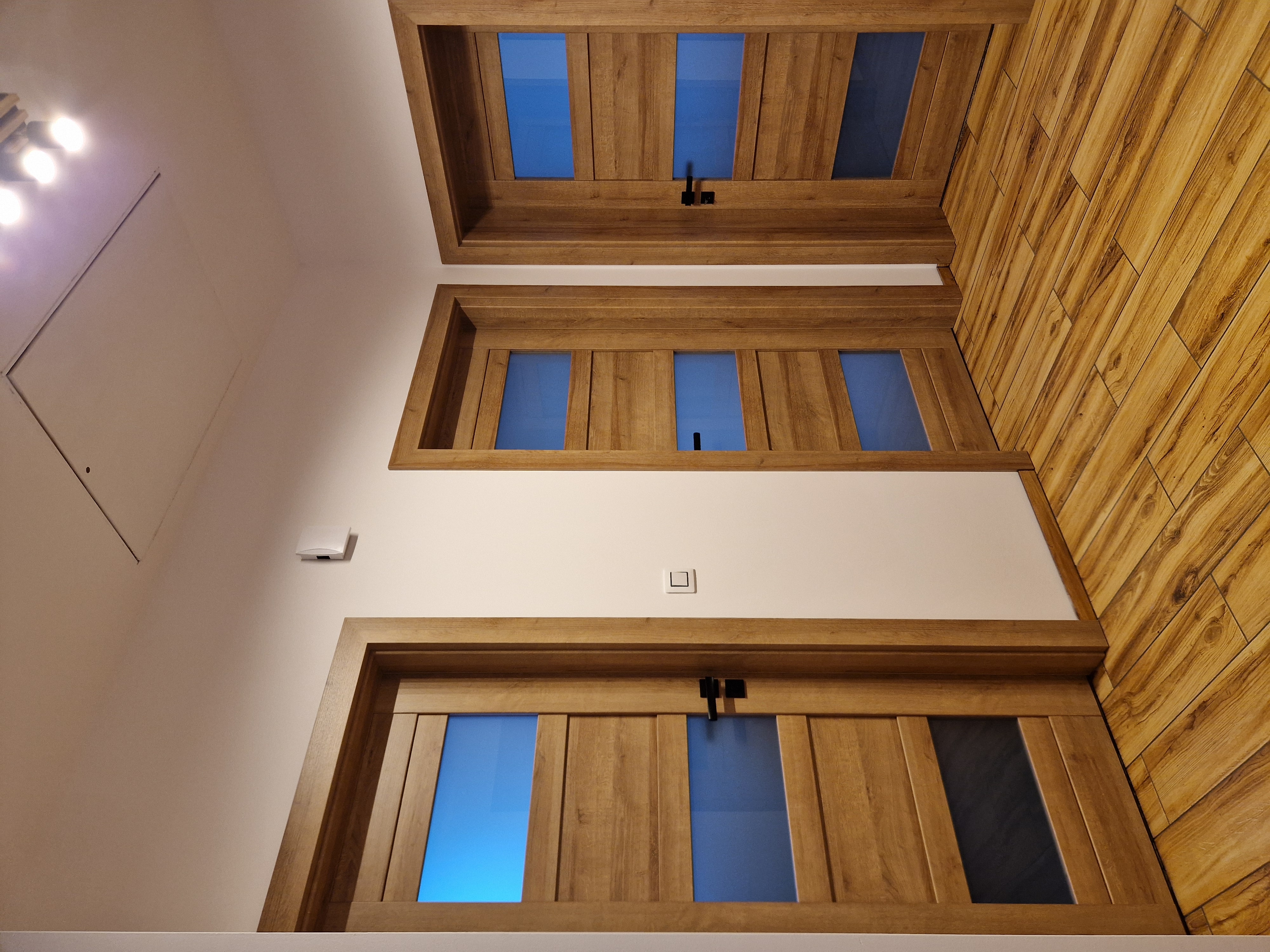 Realizace interiérových dveří - prosklené